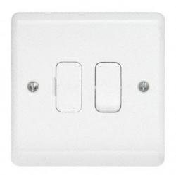 Aspire 13A DP Switched Connection Unit- Moulded, White